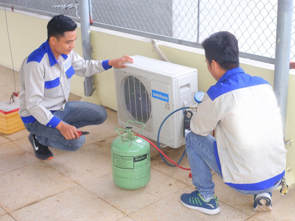 lap-dat-may-lanh-tai-di-an-binh-duong Lắp Đặt Máy Lạnh Tại Dĩ An Bình Dương Điện Lạnh Nghệ Phát