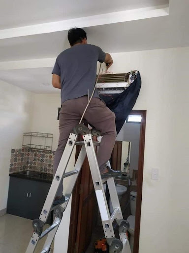 Vệ Sinh Máy Lạnh Tại Bình Dương <strong>Sửa Máy Lạnh Tại Bình Dương</strong> - <strong>Điện Lạnh Nghệ Phát</strong>